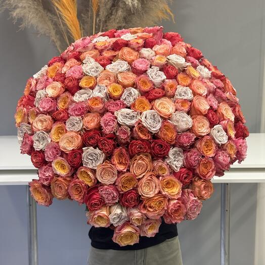 Букет из 151 микс розы