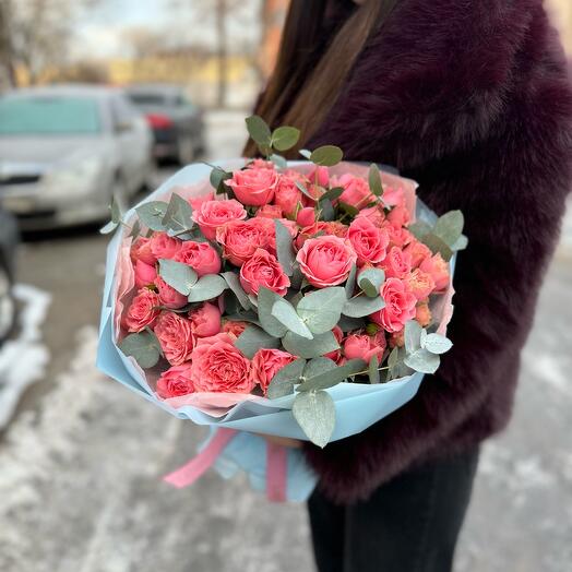 Букет кустовых роз
