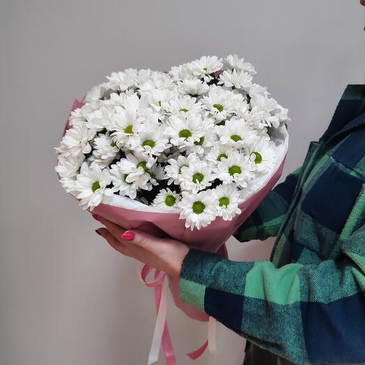 Bouquet with daisies