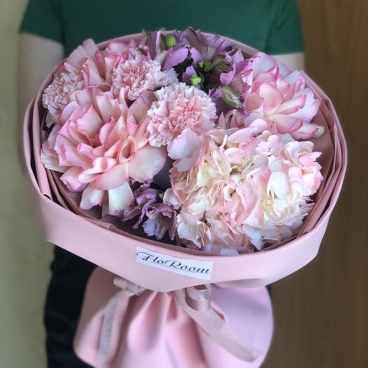Роза эсперанс и гортензия🌸