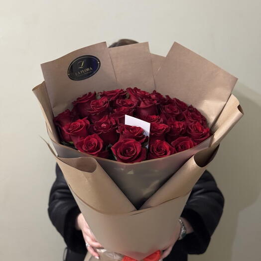 Roses red