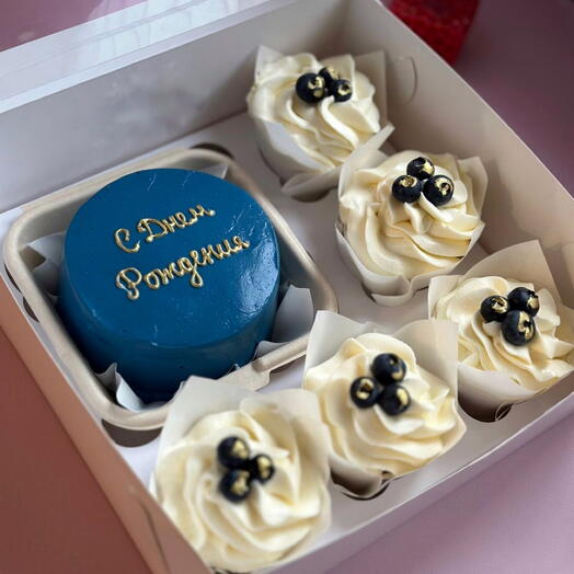 Bento cake + cupcakes (any inscription on the cake)