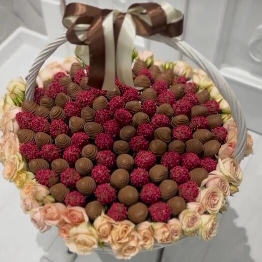 Корзина с цветами