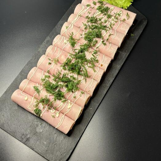 Рулетики из ветчины