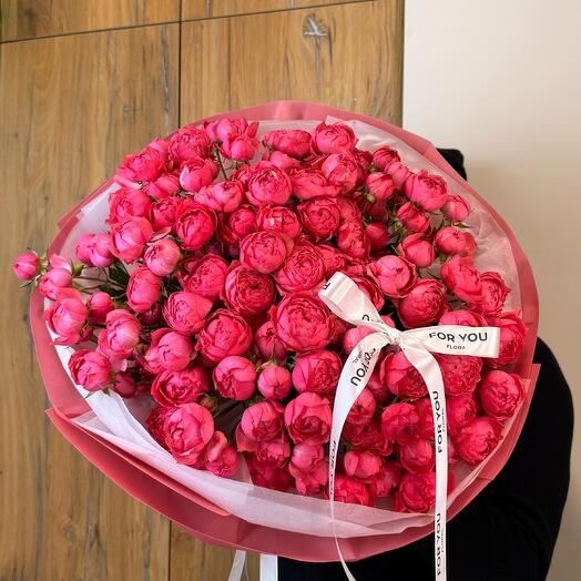 Пионовидные кустовые розы