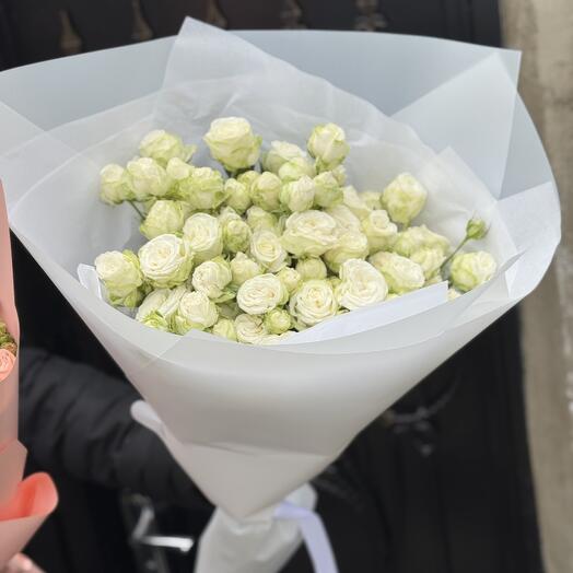 White spray roses