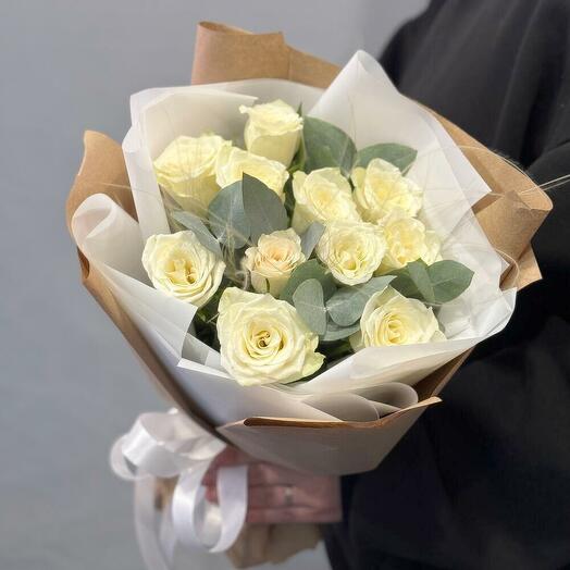 Букет 11 белых роз