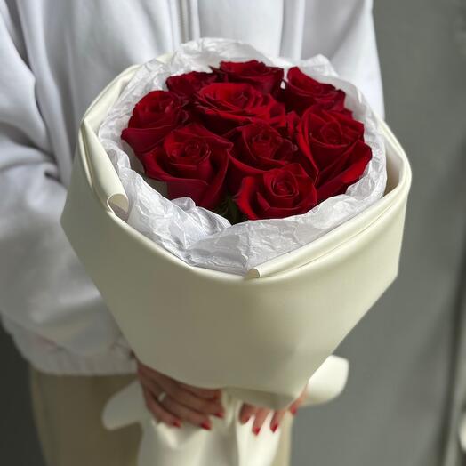 9 red roses