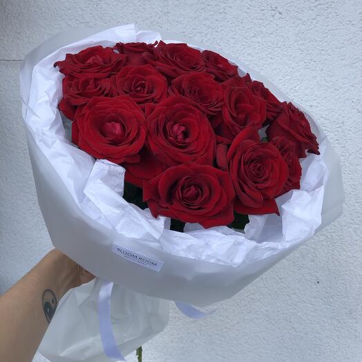 Романтичный букет «Bloom Room» с красными розами 👍