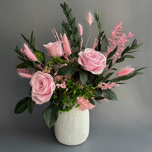 Композиция из стабилизированных роз и гортензии «Вдохновение»