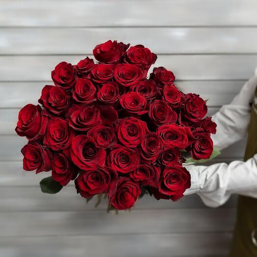33 красные розы Эквадор 50 см