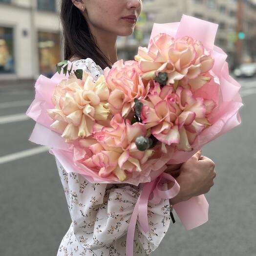 Bouquet of pink French roses