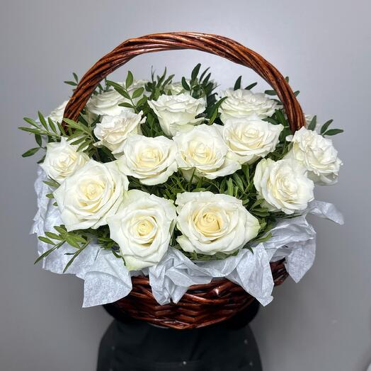 Корзина из кенийской розы