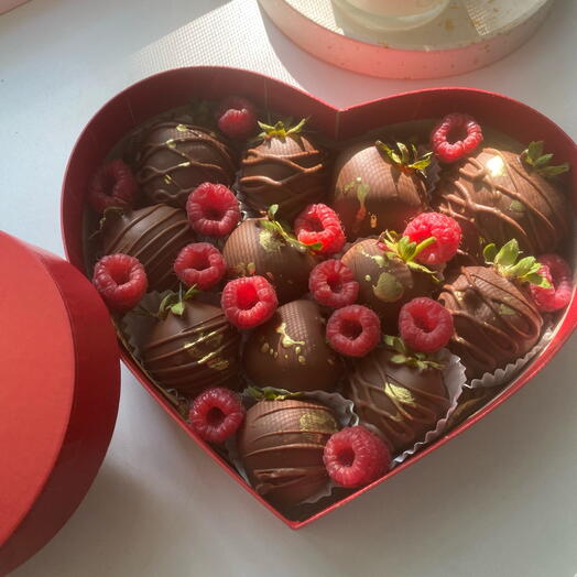 Клубника в шоколаде в ♥️
