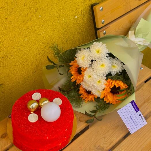 Букет подсолнухов и торт