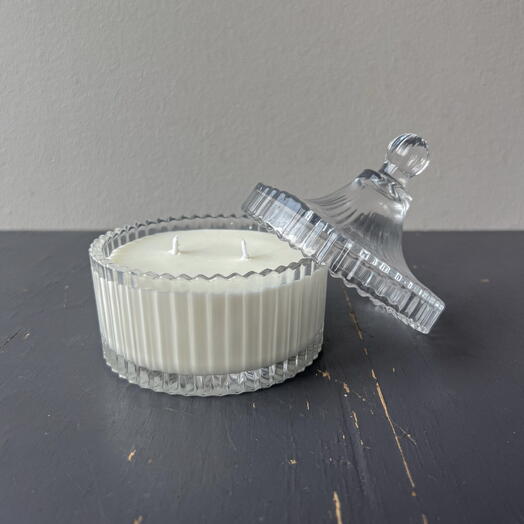 Свеча в сахарнице