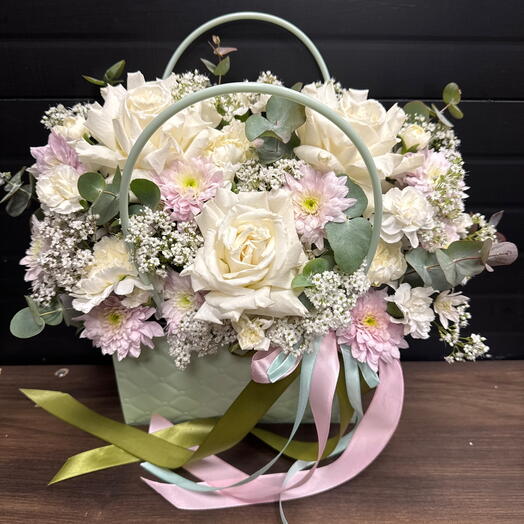 Цветы в коробке Белые цветы 🌸🌸🌸