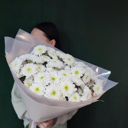 Букет из кустовых хризантем нежных оттенков