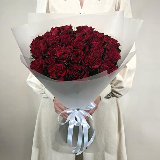 Красные розы 25шт, букет размера M (002)