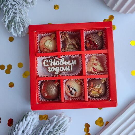 Новогодний набор шоколада (средний). Молочный и белый шоколад с надписью