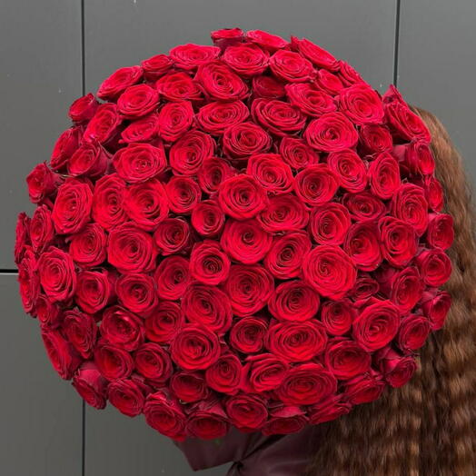 101 роза Red Naomi 80 см