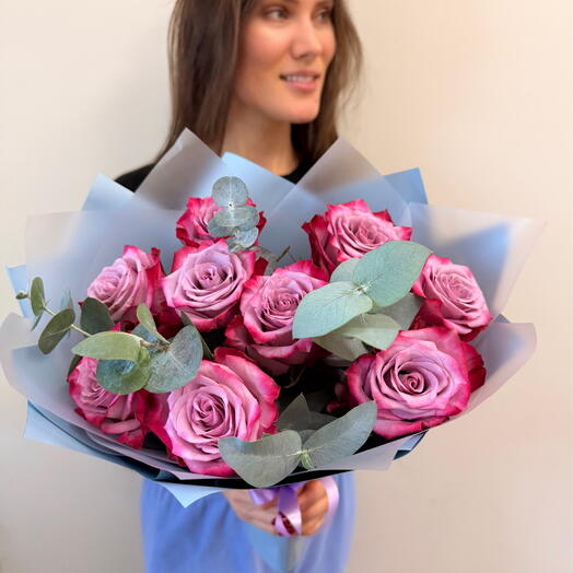 Букет из эквадорской розы дип перпл с эвкалиптом 💖