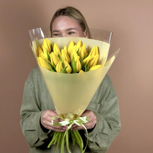 Букет из 25 тюльпанов
