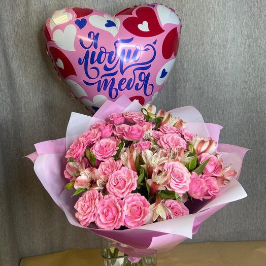 Букет из кустовых роз и плюс шарик сердце (микс)
