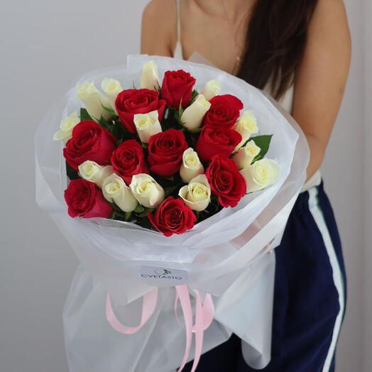 Қызыл-ақ аралас 25 раушан