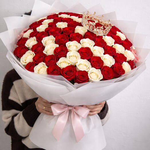 101 роза с короной