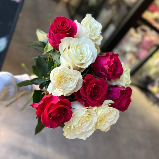 Розы микс 11 под ленту 50 см