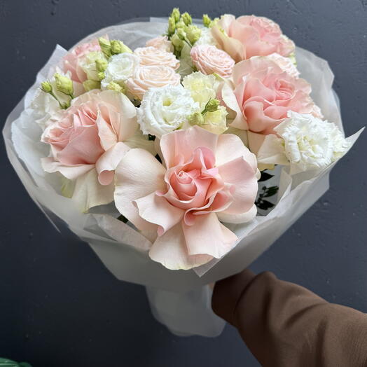 Букет 🌸 французские розы, эустома, кустовые пионовидные розы