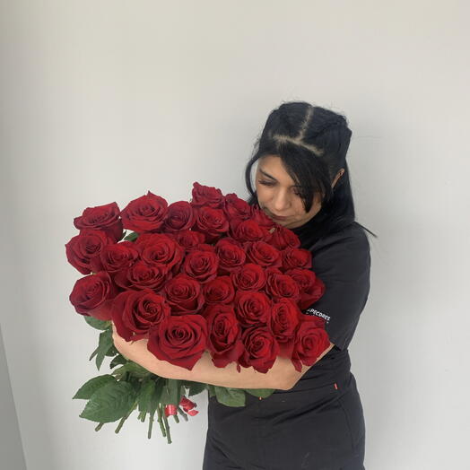 Красные розы 31