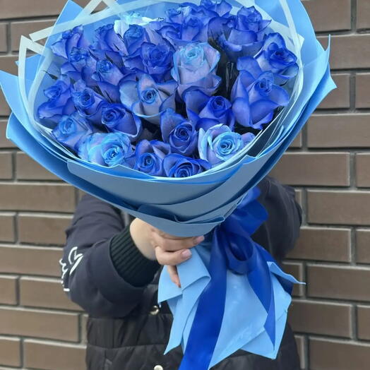 25 роз синих