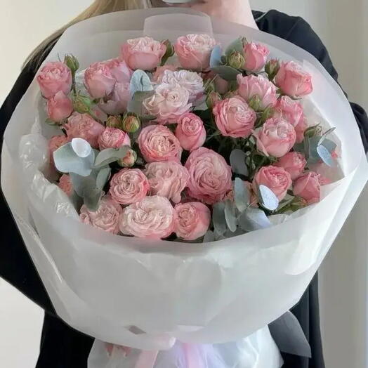 9 кустовых розочек с эвкалиптом 💕