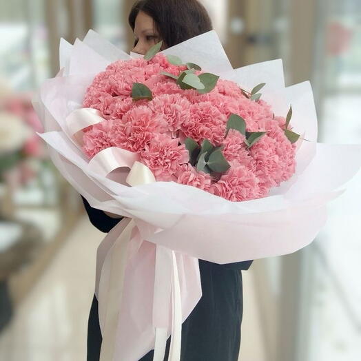 45 нежных диантусов и эвкалипт💗