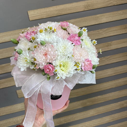 Композиция в шляпной  коробке 💐