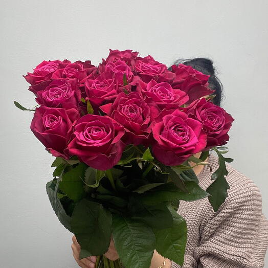 Розы розовые 15 шт