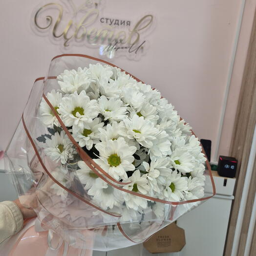 Букет из хризантемы в упаковке