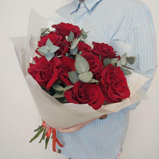 Роза бордовая 15 шт