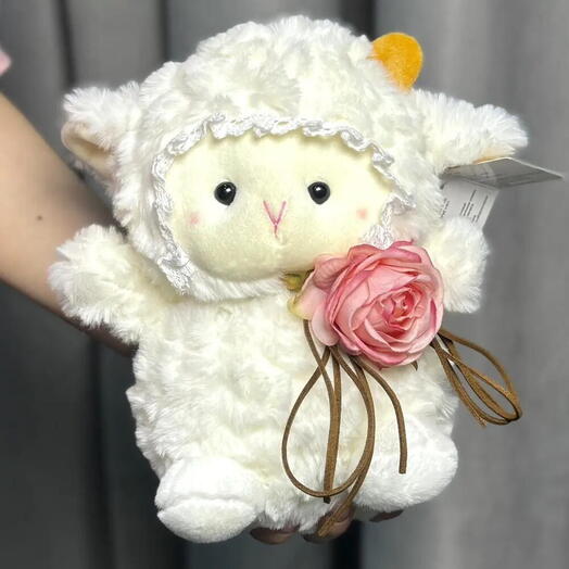 Игрушка Овечка с декоративной розой