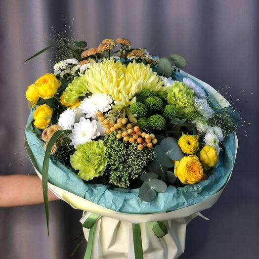 Букет "Золотая линейка" (роза кустовая, хризантема, диантус)