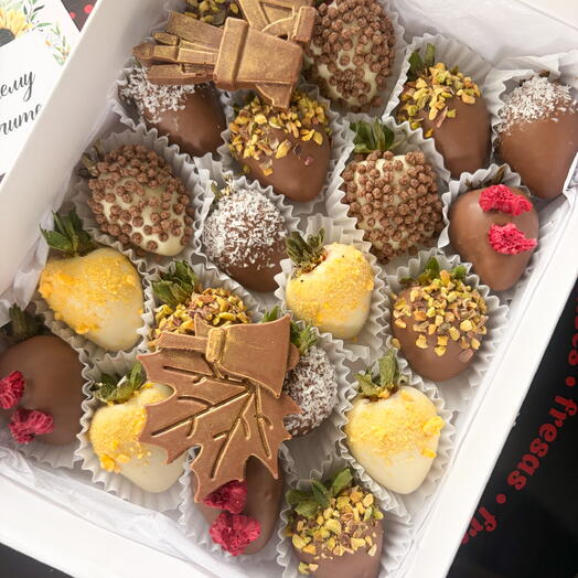 Клубника в шоколаде ко дню знаний
