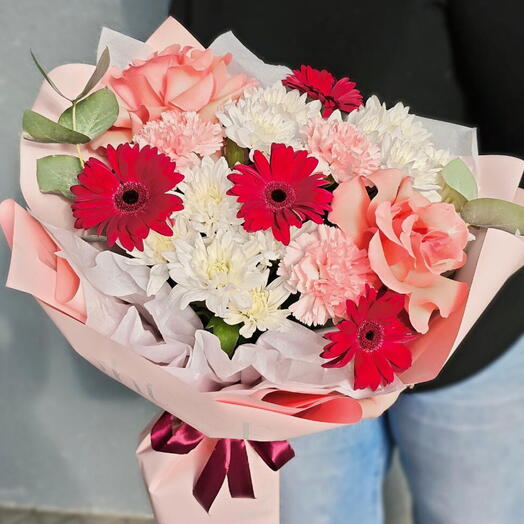 Букет «Для той самой» с французскими розами и герберами 💖