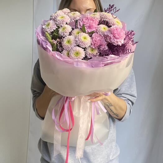 Букет «Сиреневый из хризантем и диантусов»💜