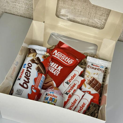 Подарочный бокс со сладостями «Kinder   Nestle Mini»