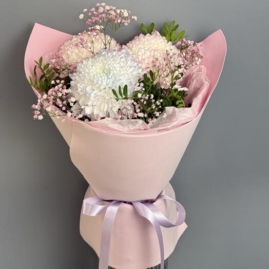 Букет-комплимент из воздушных хризантем и гипсофилы 💗💙🤍
