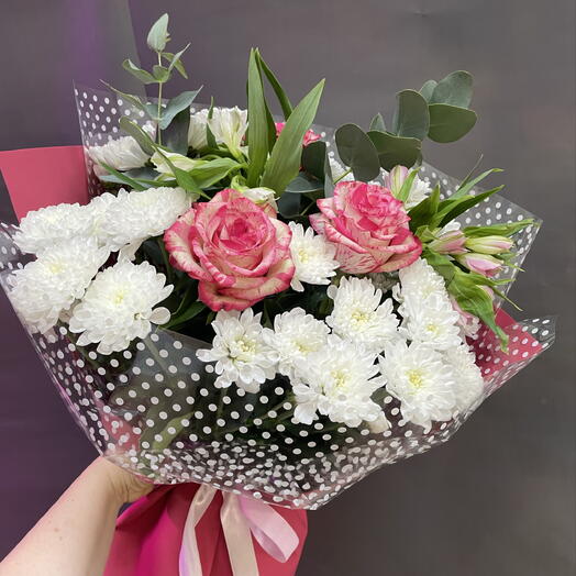 Букет с интересной розой 🥰