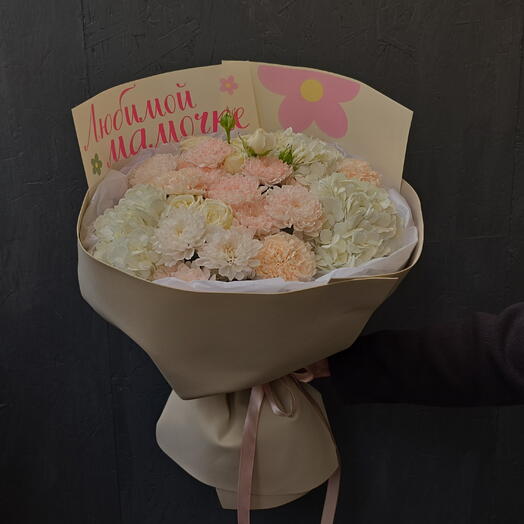 Нежное облако гортензий