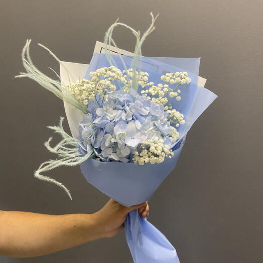 Букет с голубой гортензией 💙